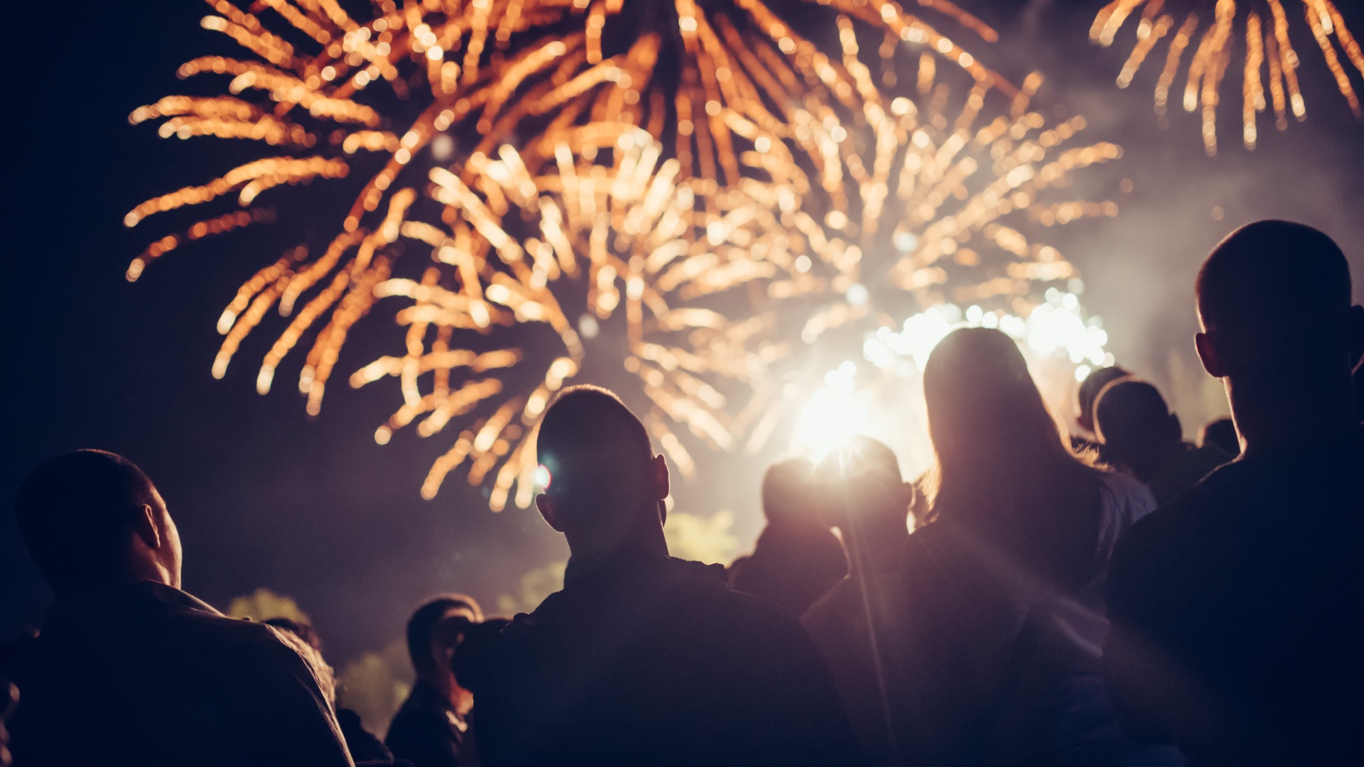 AB stelt vragen over vuurwerkverbod en behoud van carbidschieten